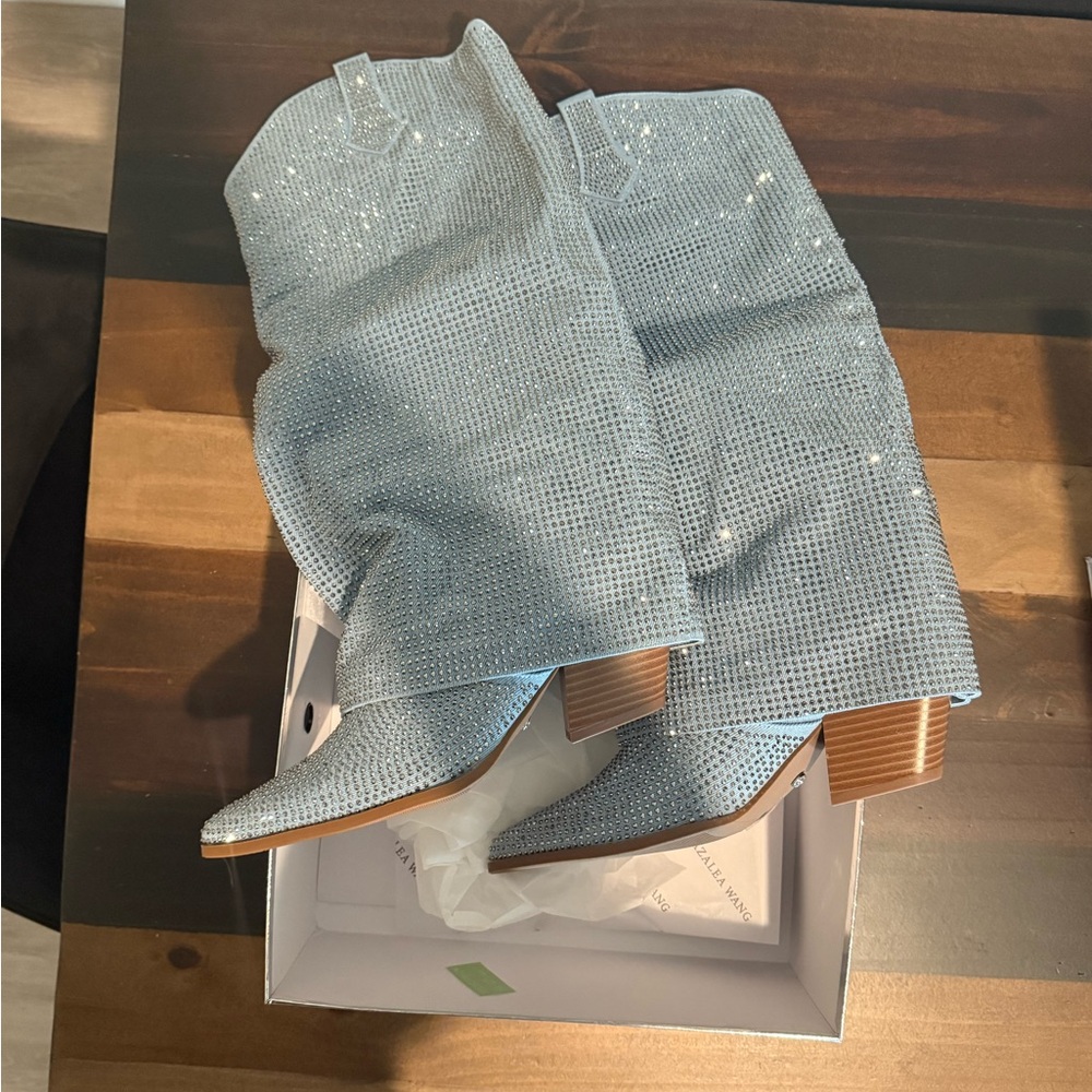 Silver Heeled Boots with Sparkly Texture